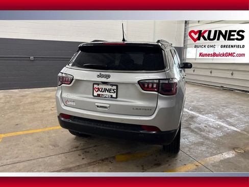 Used 2025 Jeep Compass Limited AWD/4WD image 6