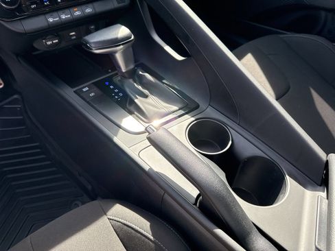Certified 2025 Hyundai Elantra Sport FWD image 24