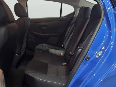 Used 2024 Nissan Sentra SV image 6