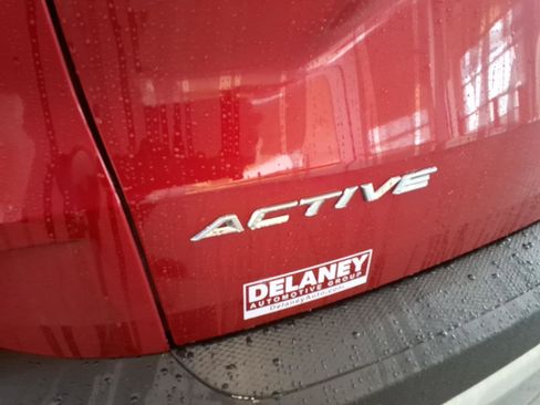 Used 2025 Ford Escape Active image 15