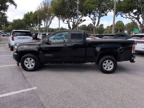 Certified 2018 GMC Canyon W/T w/ Convenience Package RWD image 4