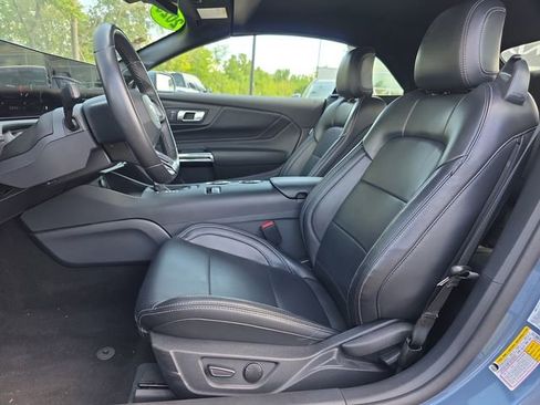 Used 2025 Ford Mustang Premium RWD image 9