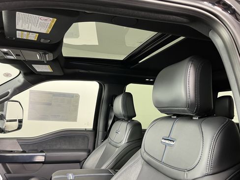 New 2025 Ford F250 Platinum w/ FX4 Off-Road Package image 19