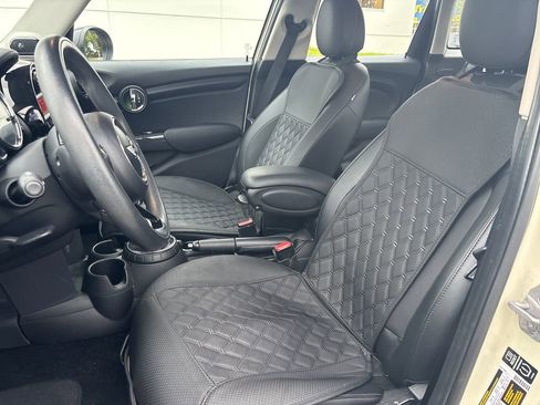 Used 2015 MINI Cooper 4-Door Hardtop FWD image 9