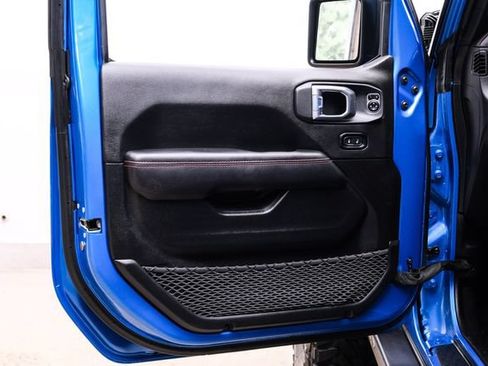 Used 2023 Jeep Gladiator Rubicon w/ LED Lighting Group AWD/4WD image 83