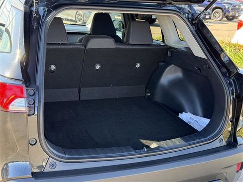 Certified 2024 Toyota Corolla Cross LE image 21