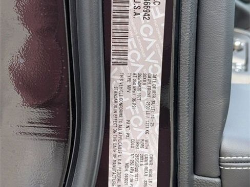 New 2025 Jeep Grand Cherokee Altitude image 35