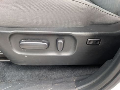 Used 2023 Toyota Tacoma SR5 w/ Technology Package RWD image 15