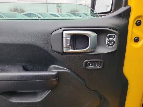 Used 2019 Jeep Wrangler Unlimited Sport S image 17