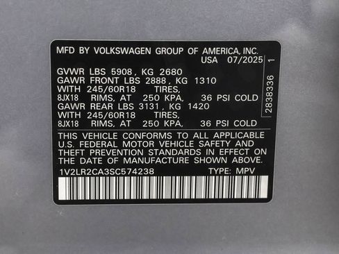 Used 2025 Volkswagen Atlas SE image 48