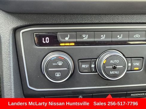 Used 2021 Volkswagen Atlas SE image 22