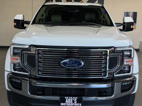 Used 2021 Ford F450 Lariat w/ Lariat Ultimate Package AWD/4WD image 2