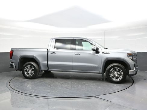Used 2025 GMC Sierra 1500 SLT AWD/4WD image 8