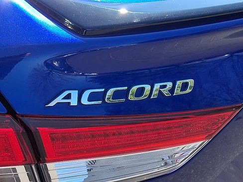 Used 2022 Honda Accord Sport image 31