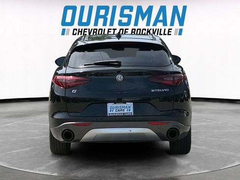 Used 2022 Alfa Romeo Stelvio Ti AWD/4WD image 5