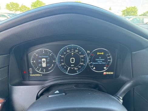Used 2015 Cadillac Escalade ESV Luxury AWD/4WD image 9