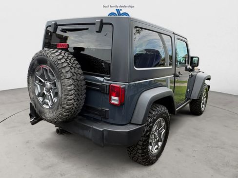 Used 2016 Jeep Wrangler Rubicon w/ Power Convenience Group AWD/4WD image 5