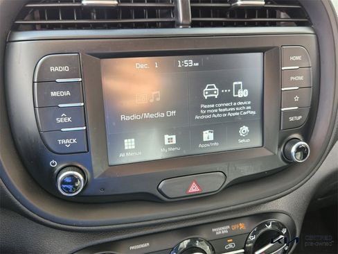 Certified 2021 Kia Soul S image 23