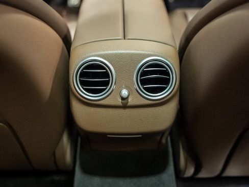 Used 2022 Mercedes-Benz E 53 AMG 4MATIC Sedan w/ Driver Assistance Package image 31