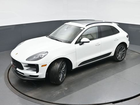 Used 2019 Porsche Macan S image 34