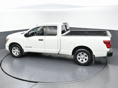 Used 2021 Nissan Titan S w/ S Utility Package image 39