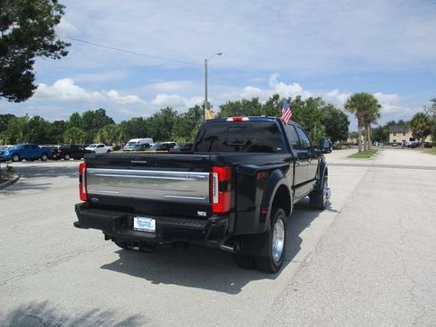 Certified 2024 Ford F450 Platinum w/ FX4 Off-Road Package AWD/4WD image 7