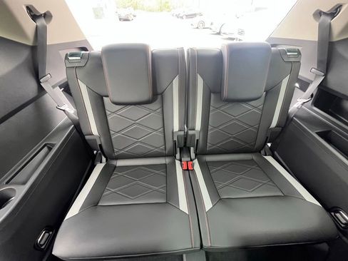 New 2026 Volkswagen Atlas Peak Edition AWD/4WD image 26