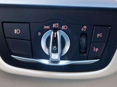 Used 2019 BMW X3 sDrive30i w/ Premium Package image 31