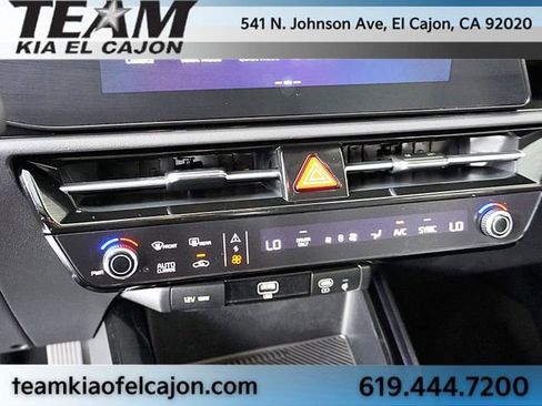 Certified 2025 Kia Niro EX w/ EX Cold Weather Package FWD image 28