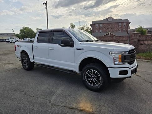 Used 2018 Ford F150 XLT w/ Equipment Group 302A Luxury image 3