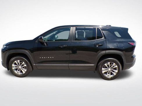 Used 2025 Chevrolet Equinox LT AWD/4WD image 2