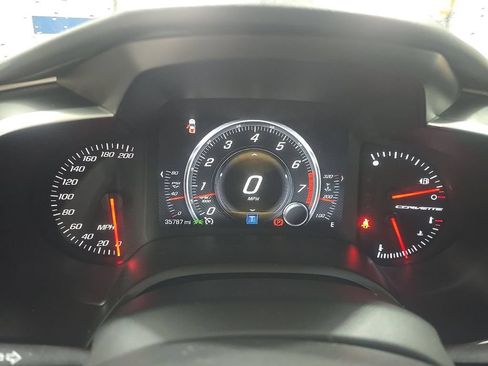 Used 2015 Chevrolet Corvette Stingray Coupe RWD image 3