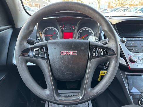 Used 2015 GMC Terrain SLE image 18