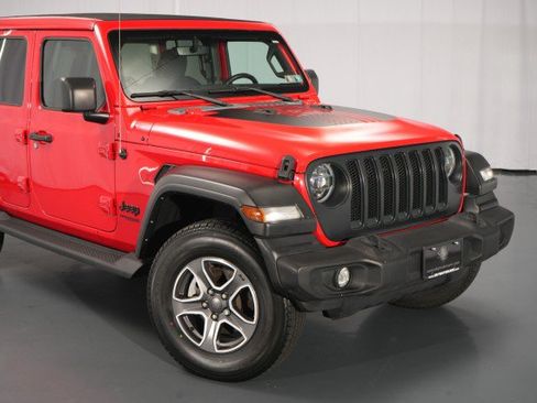 Used 2022 Jeep Wrangler Unlimited Sport w/ Sun And Sound Package AWD/4WD image 10