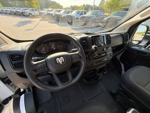 Used 2023 RAM ProMaster 2500 FWD image 21
