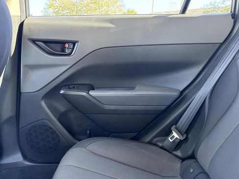 Used 2025 Subaru Crosstrek 2.0i Premium image 15
