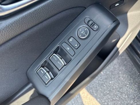 Used 2025 Honda Civic Sport image 9