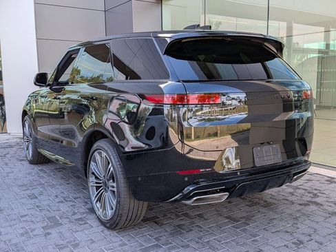 New 2026 Land Rover Range Rover Sport Dynamic SE image 8
