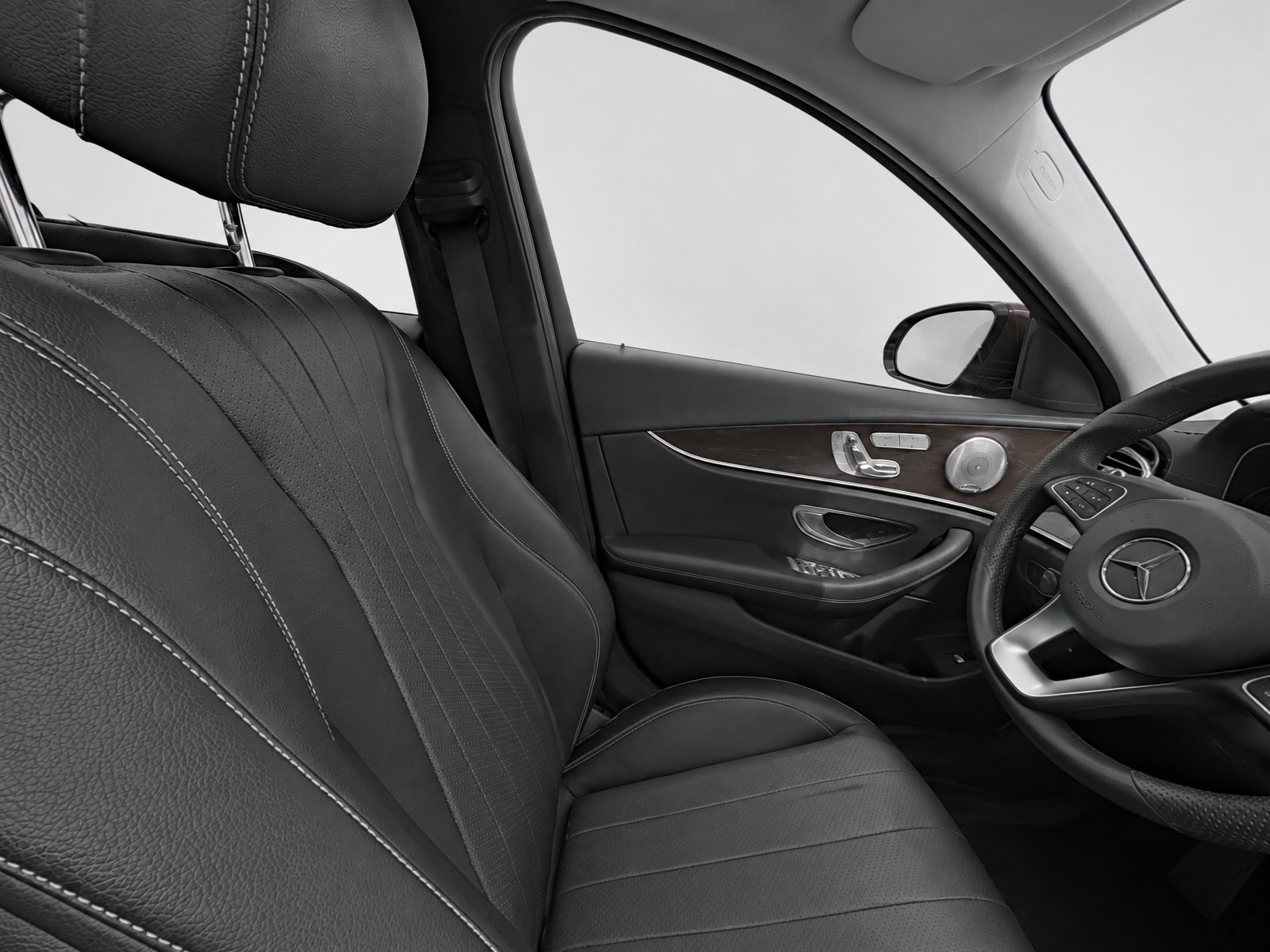 Used 2017 Mercedes-Benz E 300 image 16