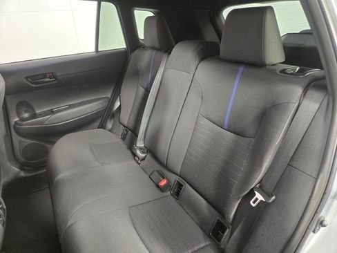 Used 2024 Toyota Corolla Cross SE image 16
