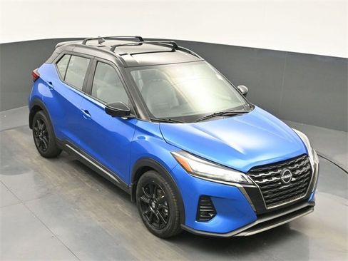 Used 2024 Nissan Kicks SR w/ SR Premium Package image 35