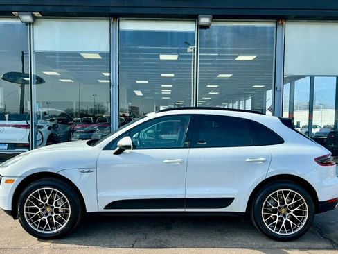 Used 2018 Porsche Macan S image 32
