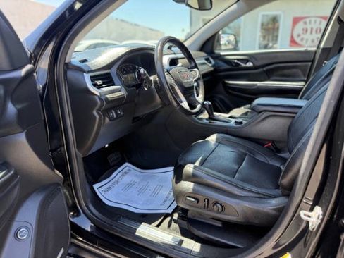 Used 2018 GMC Acadia SLT AWD/4WD image 12