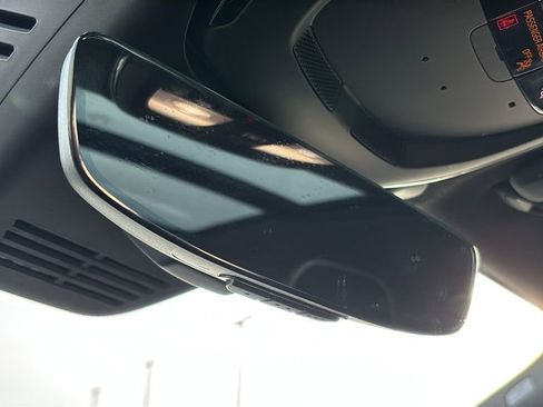 Certified 2025 Volvo XC40 B5 Plus AWD/4WD image 24