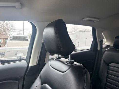 Used 2024 Ford Edge SEL w/ Convenience Package image 39