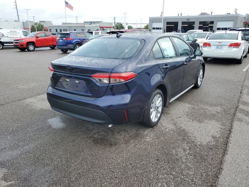 New 2026 Toyota Corolla LE w/ LE Premium Package FWD image 4