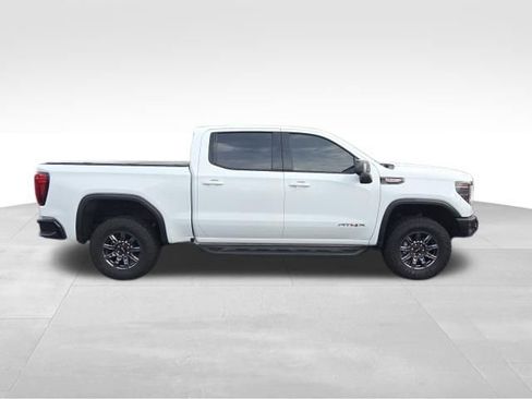 Used 2025 GMC Sierra 1500 AT4X image 9