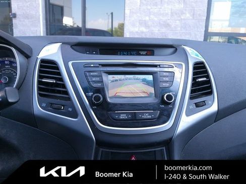 Used 2014 Hyundai Elantra Limited FWD image 10