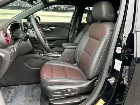 Used 2025 Chevrolet Blazer RS image 11