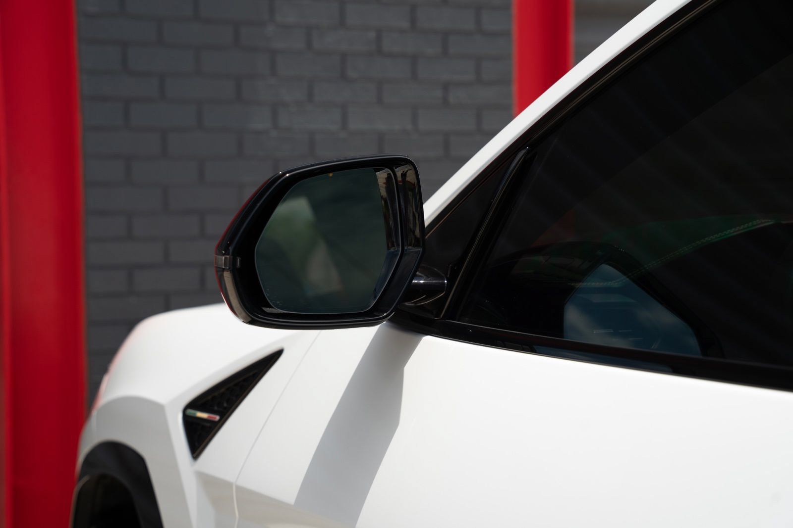Used 2022 Lamborghini Urus AWD/4WD image 18